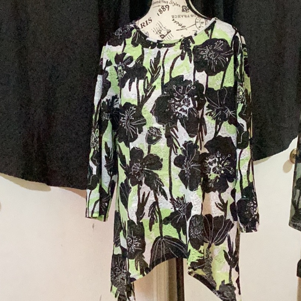Women’s Dress blouse